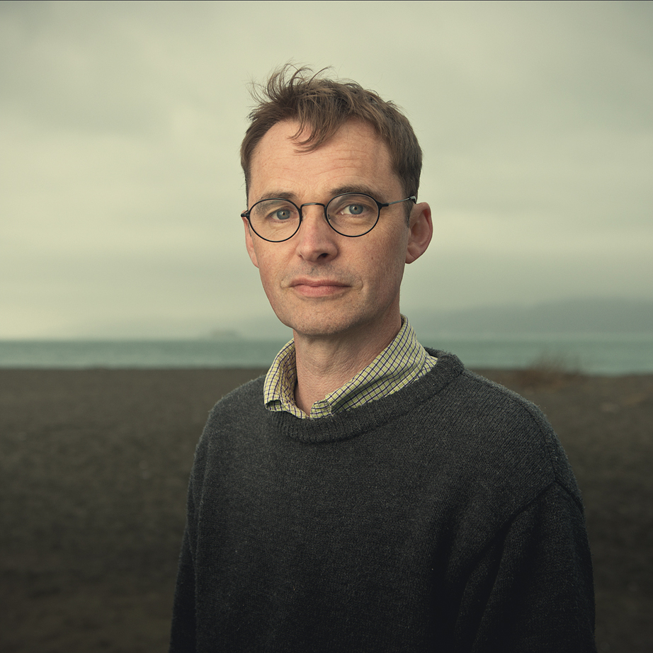 Dylan Horrocks photographed by Grant Maiden